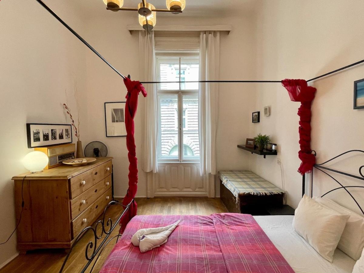 Apartament Iza Bella Classic Romantica Spacious 2br